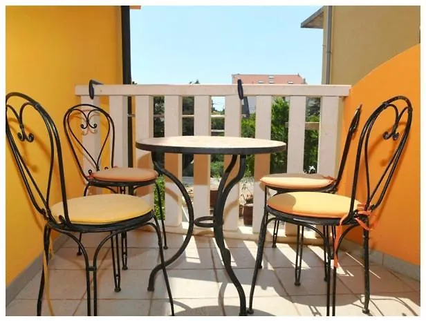 Centart Apartments
